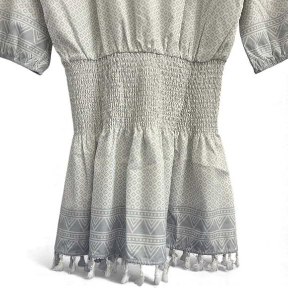 Grey & White Mosaic With Tassels Beach Cover-up - Picture 4 of 5